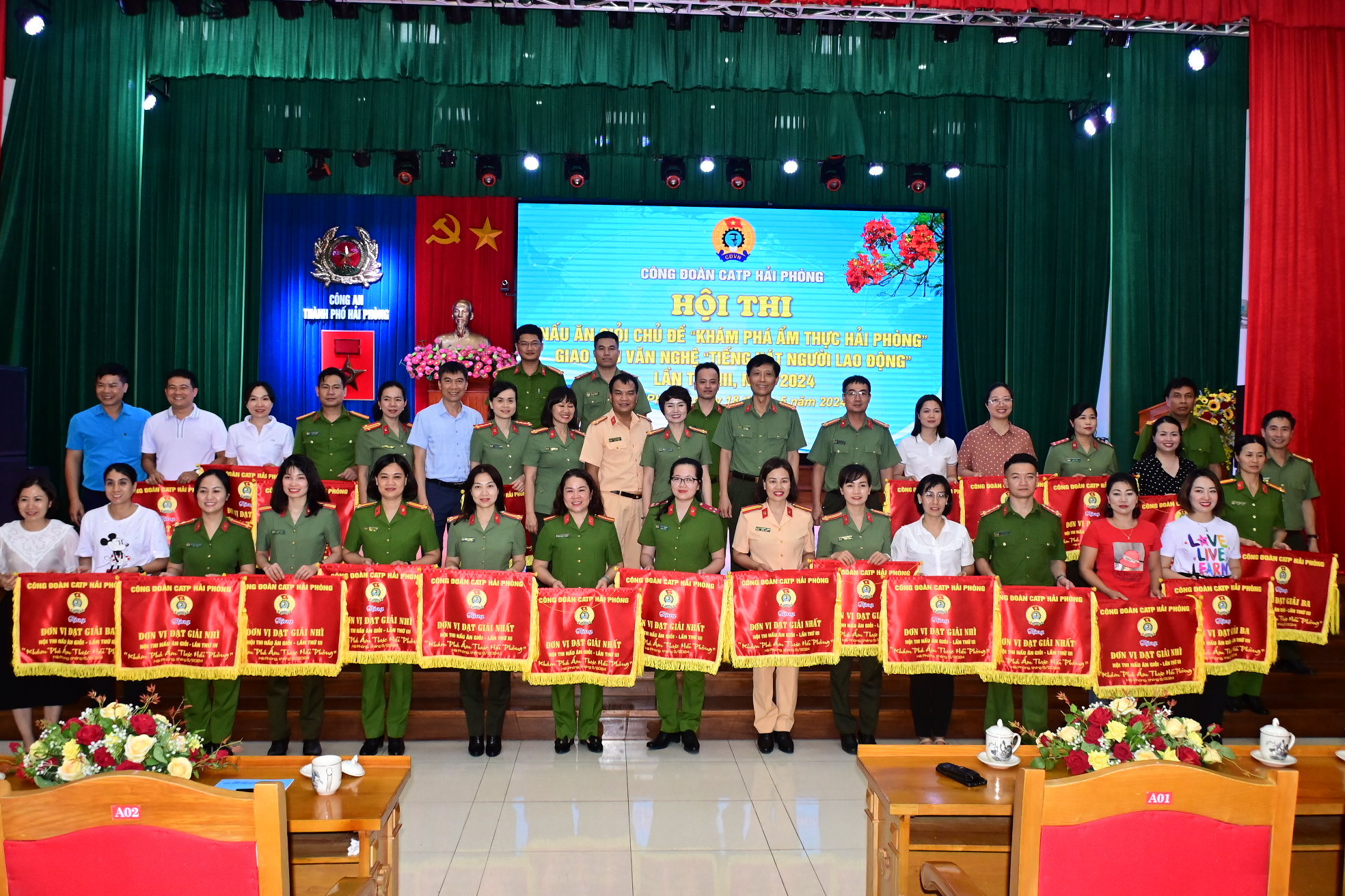 Công an thành phố phát động hưởng ứng Tháng công nhân, Tháng hành động an toàn, vệ sinh lao động và Chương trình “Cảm ơn người lao động”